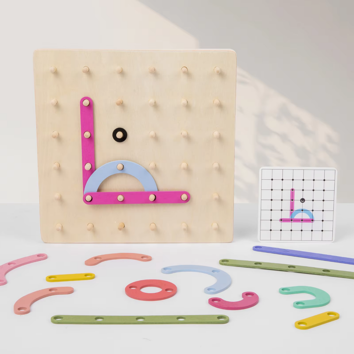 Interactive Arabic Letter Shape Building Board